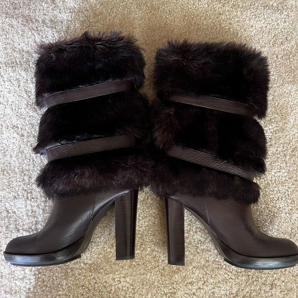 Michael Kors size 6 brown boots - Picture 3 of 8